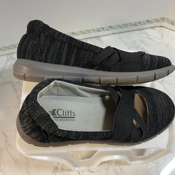 Cliffs by White Mountain, Felice - Black/Gray Slip-ons Flats, size 6M - Picture 6 of 7